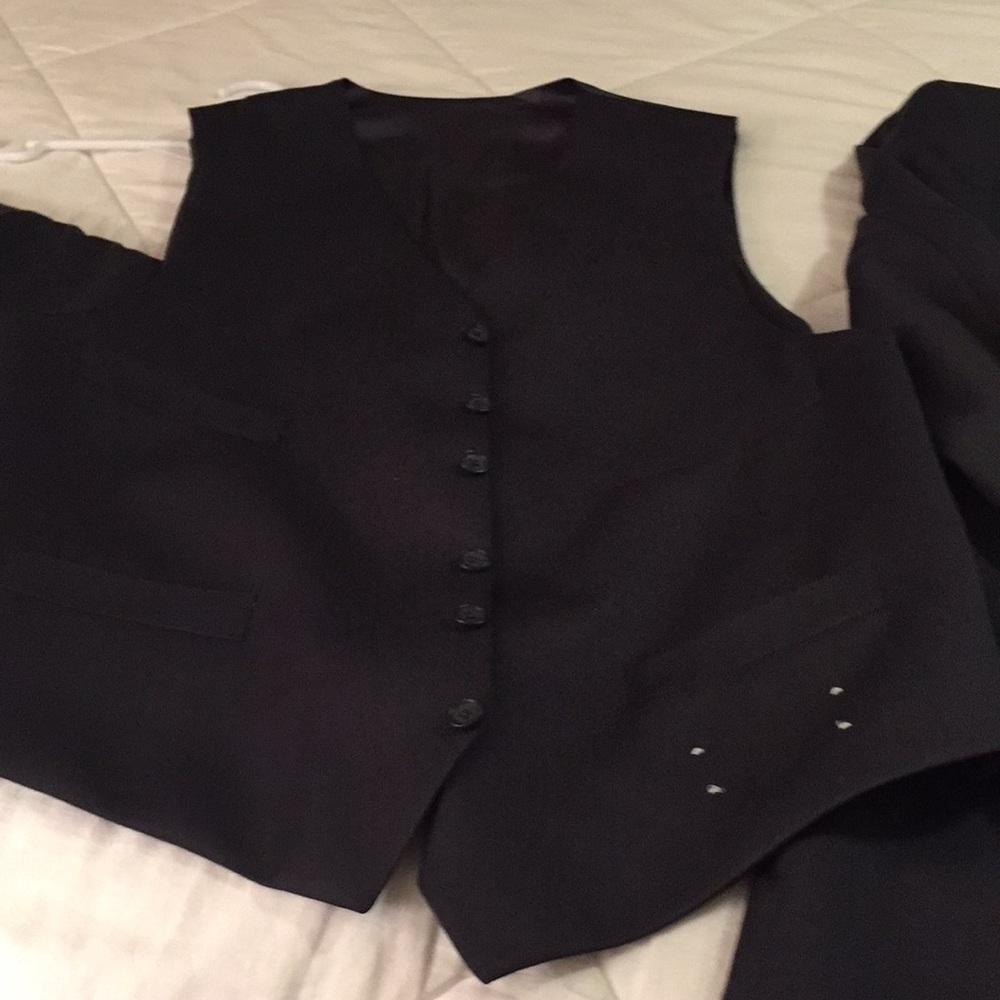 Men suit - Picture 2 of 8